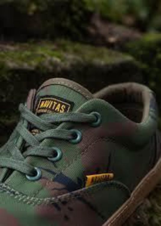 Снимка на Обувки Navitas Lo-down camo trainers 